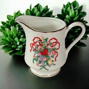 Vtg.90s Discontinued JCPenney Xmas Classic Traditions Cranberry Hill Creamer